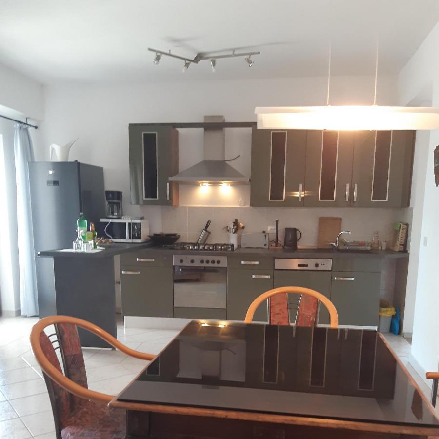 Apartment Nevija E Natale Opric ภายนอก รูปภาพ