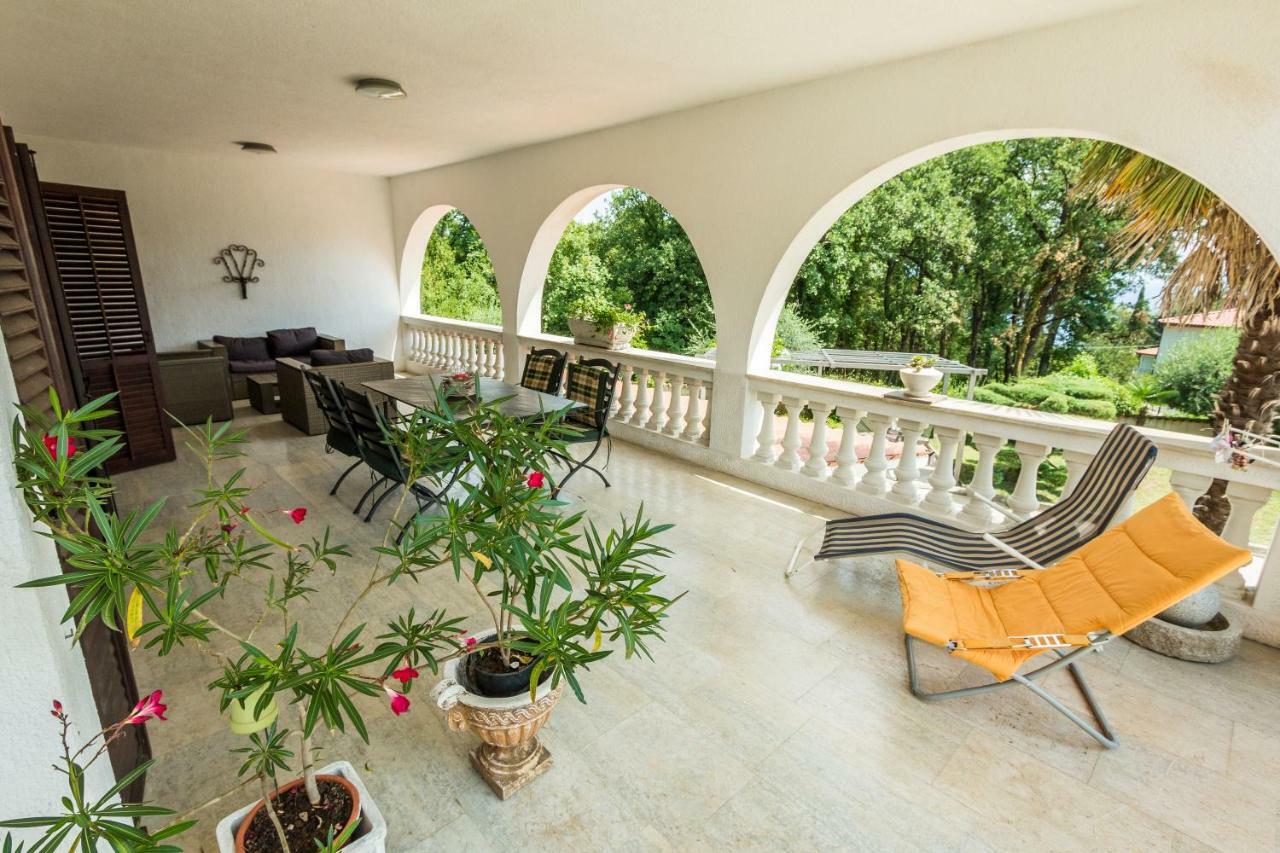 Apartment Nevija E Natale Opric ภายนอก รูปภาพ